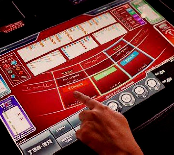 Baccarat (MultiSlot) slot game