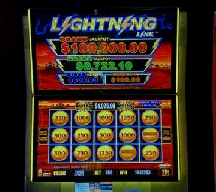 Buffalo Canyon Jackpot slot machine