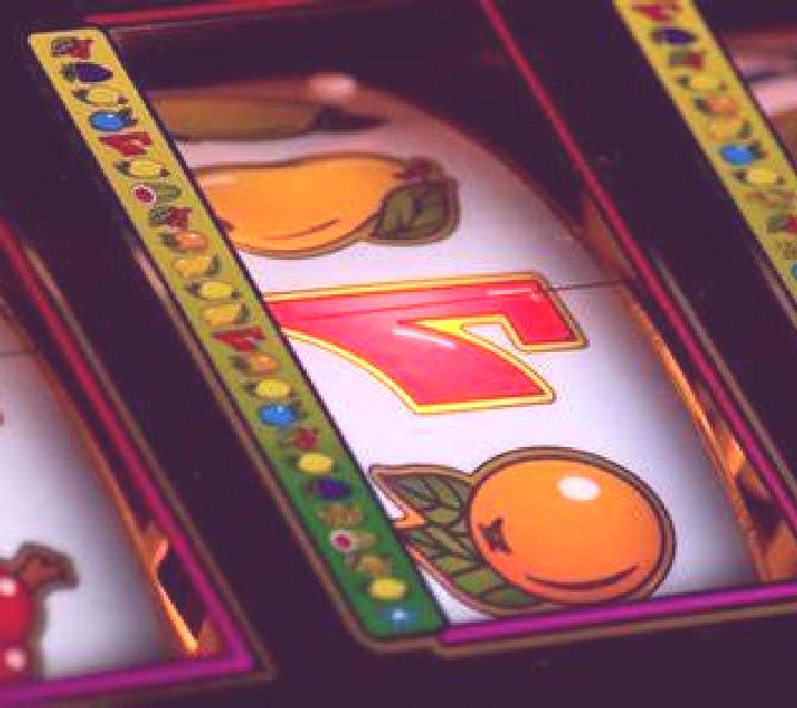 Cash 100 Coin Clover slot