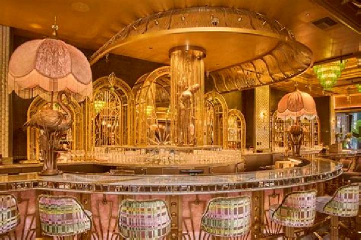 casino mirror concept