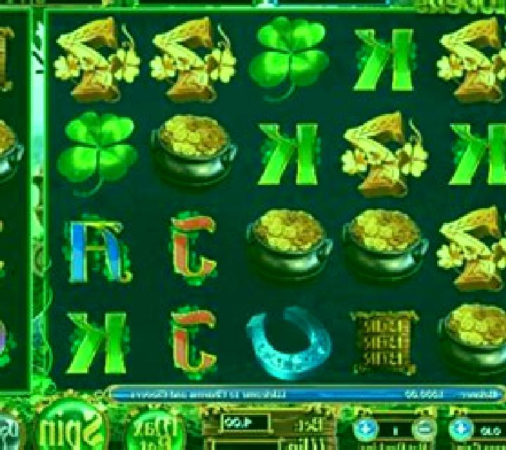 Charms and Clovers online slot