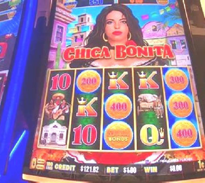 Chica Bonita Dice slot machine
