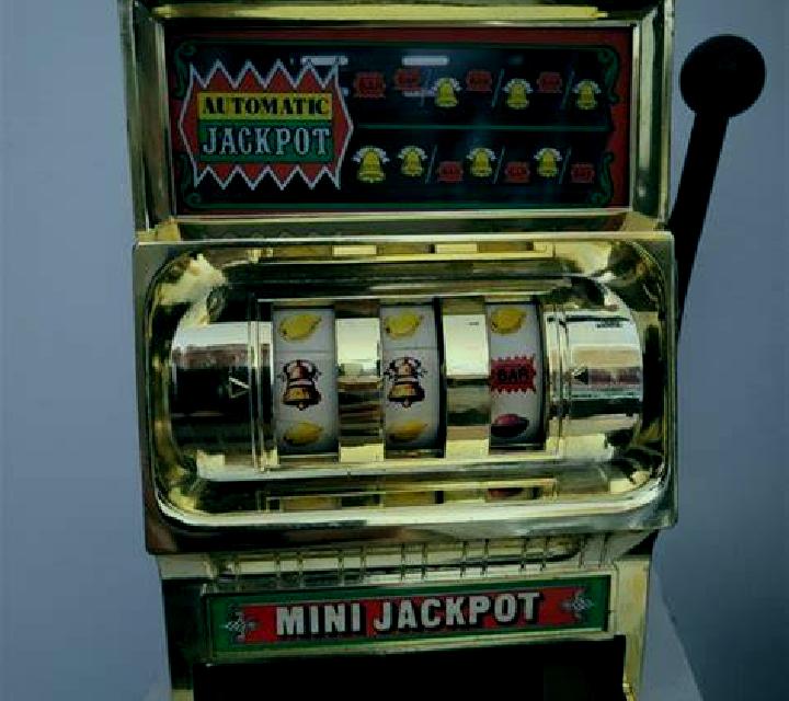 Coywolf Cash slot machine
