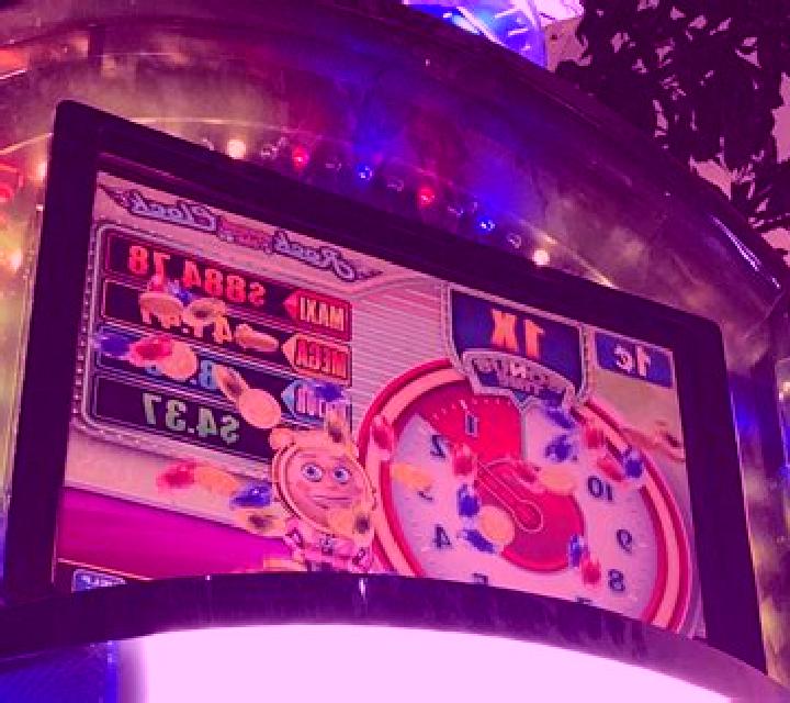 Croc Around the Clock slot machine