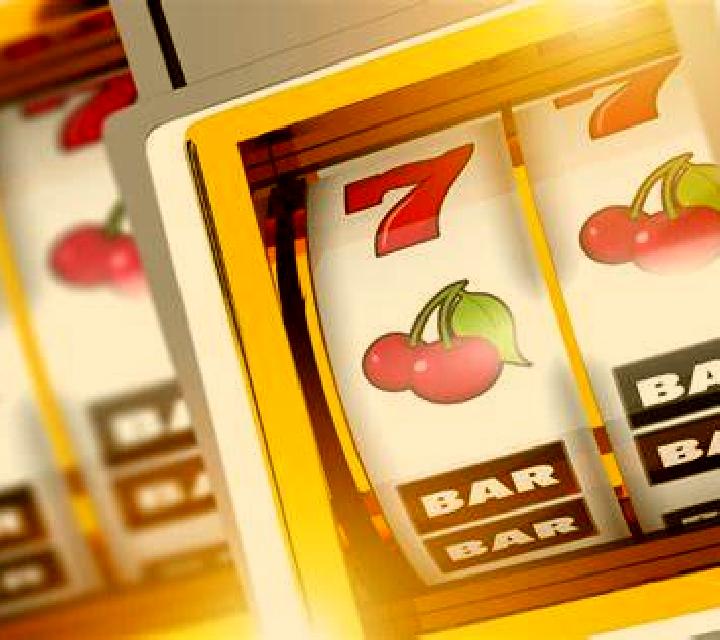 Crystal Strike slot game