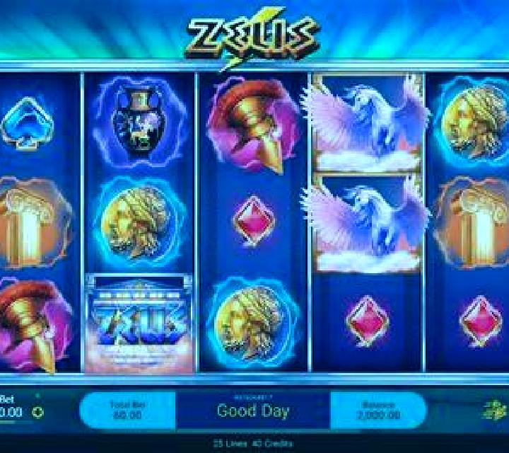 Cursed Moon Power Collection online slot