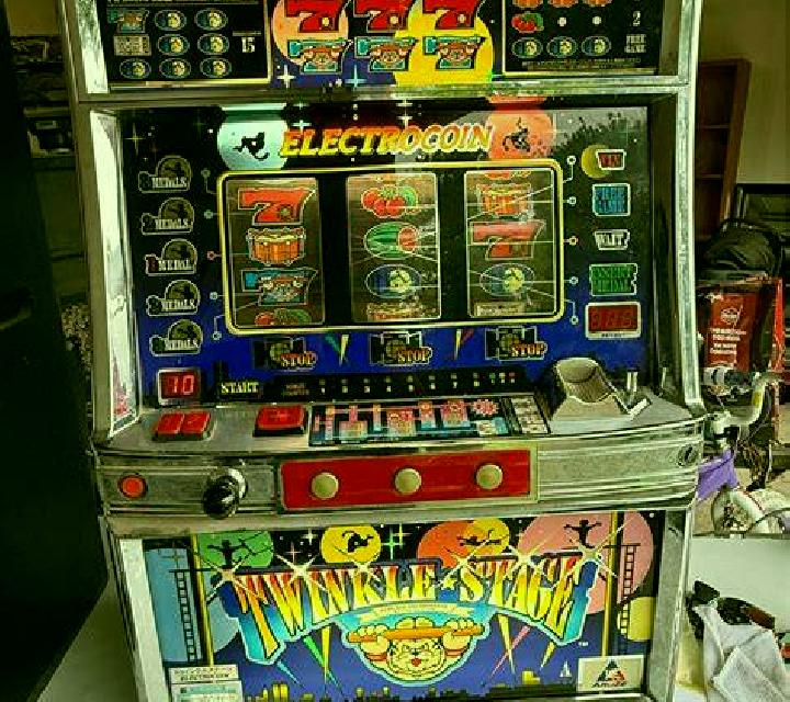 Glamour Puss slot