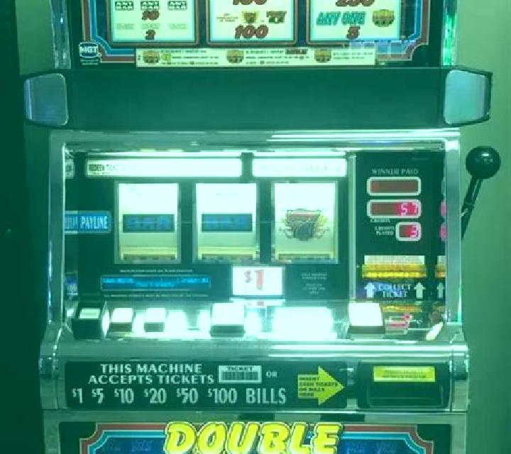 Gold Vault slot machine