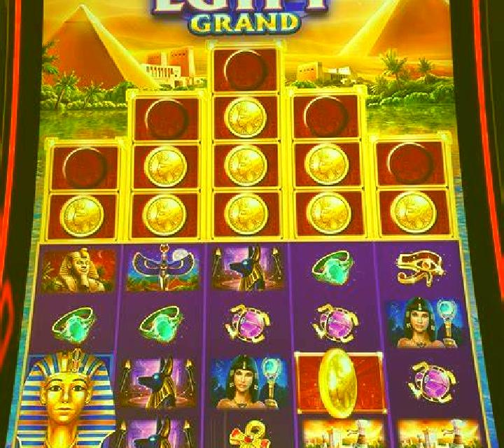 Golden Grand slot game