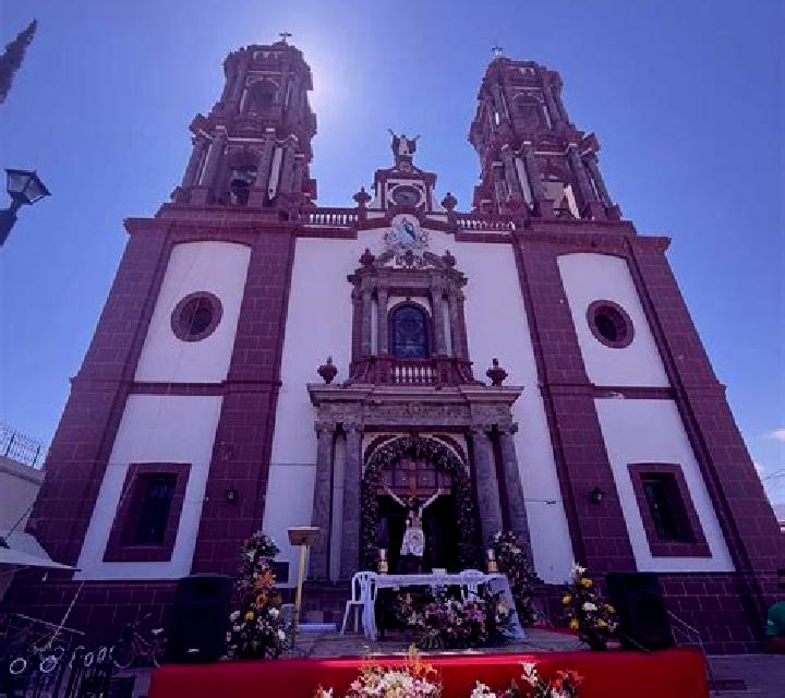 Happiest Christmas Tree slot game