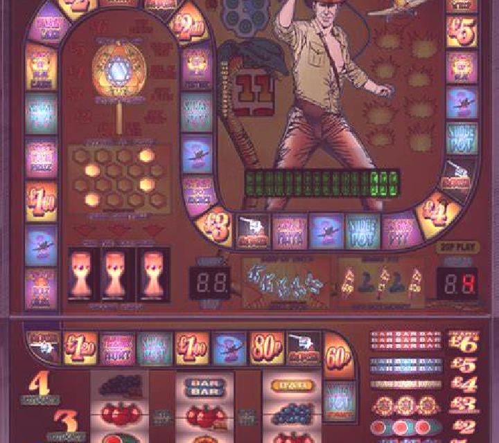Lara Jones slot game