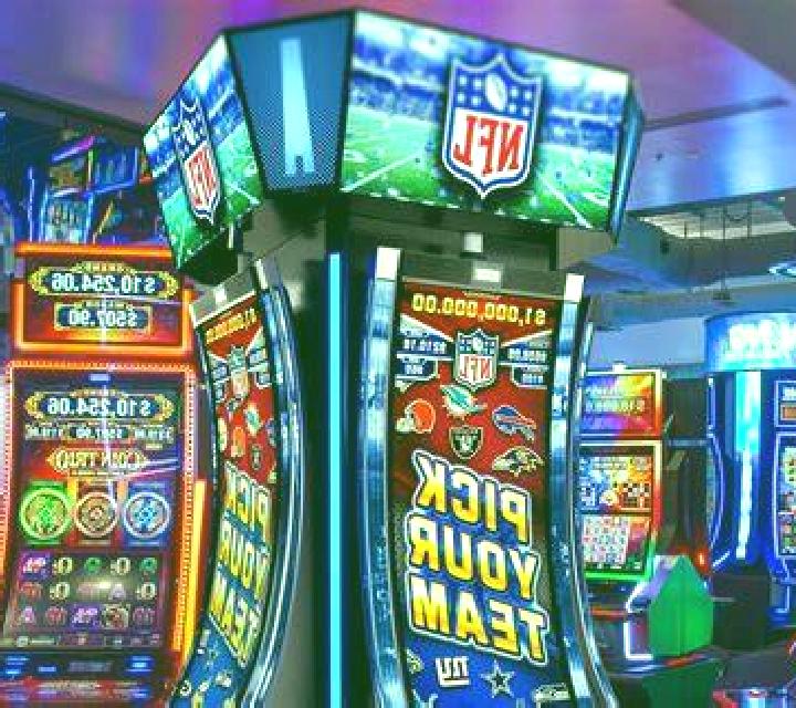 Lightning Wins slot game