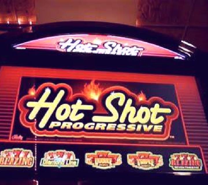 Moonlight Showdown Werewolf slot game