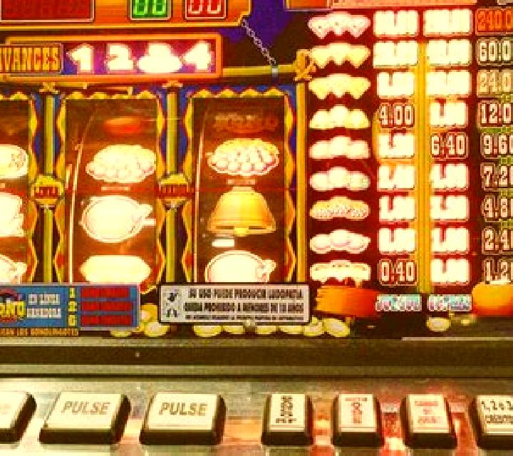 Mus (R. Franco) slot machine