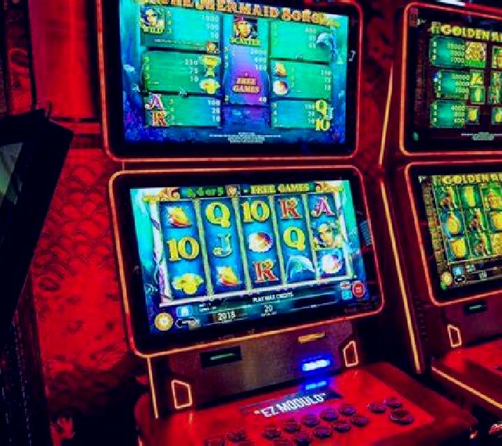 Nicer Dice 100 online slot