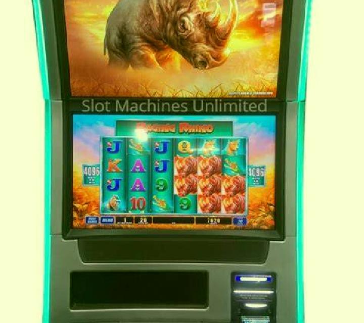 Oggy and Rhino slot machine