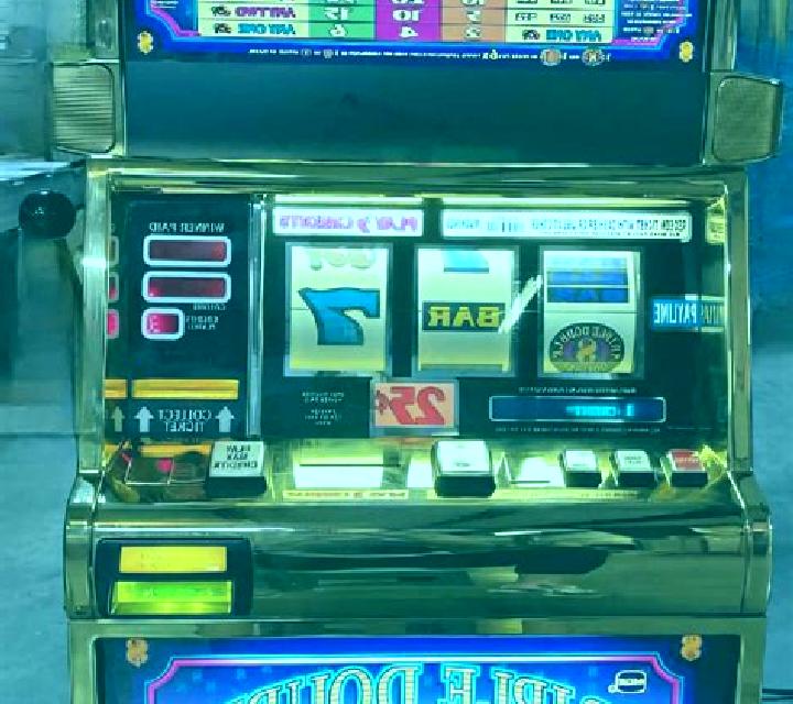 Phoenix Rising slot game