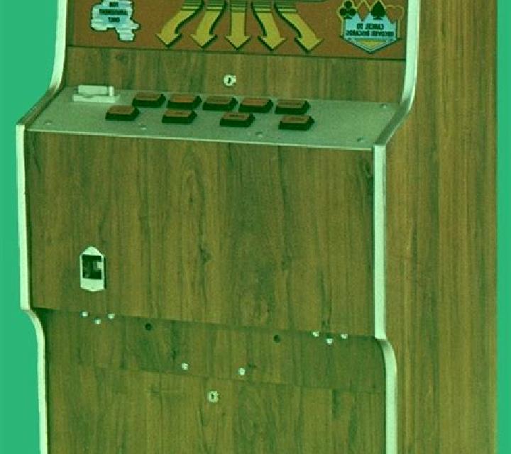 Pineapple Poker slot machine