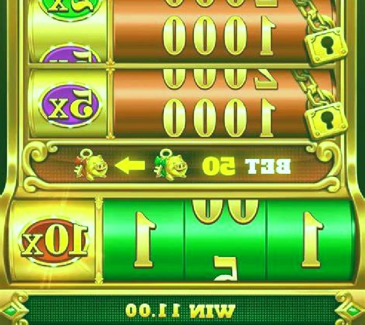 Red seven slot machine