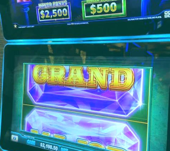 Regal Riches (RTG) online slot
