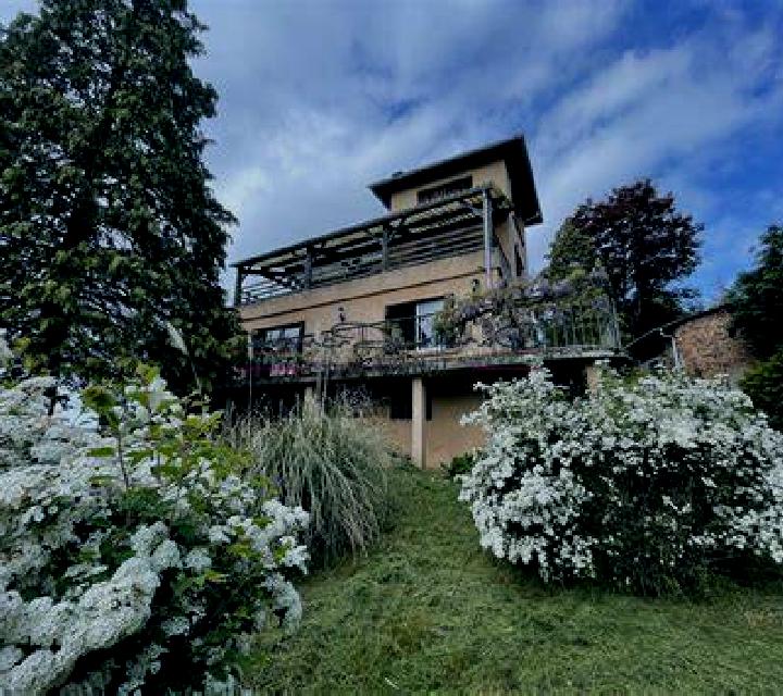Roulette Live Casino (Ezugi) slot