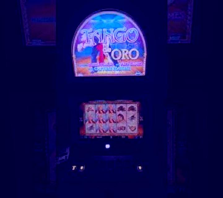 Tango Twirl slot machine
